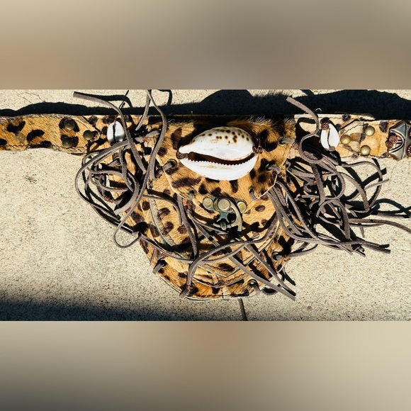 Unique Leopard Print Tribal 🐆 Fanny Pack Belt with copper & Shell accents, see! - Picture 1 of 12